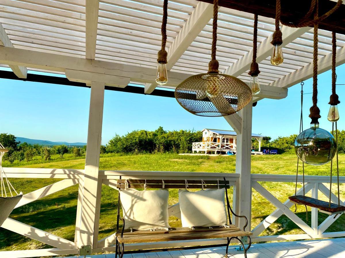Bohemian Eco Lodge At Lake Balaton Kisapati Luaran gambar